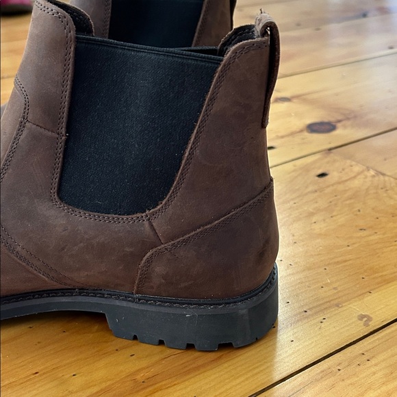 Timberland Dark Brown Chelsea Boots - Picture 2 of 5